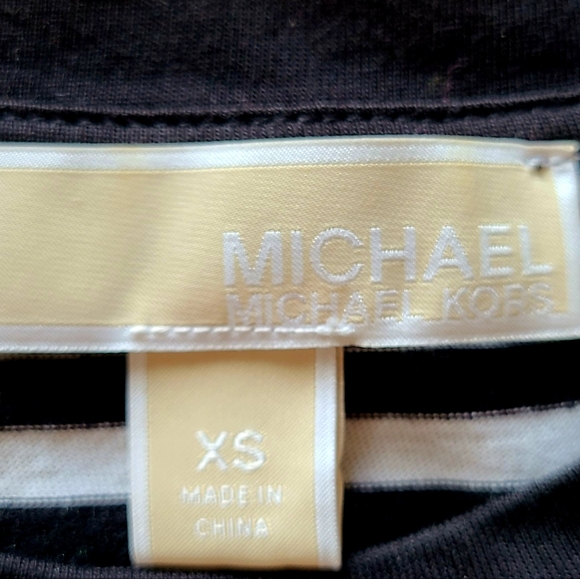Michael Kors tshirt XS - Picture 4 of 16